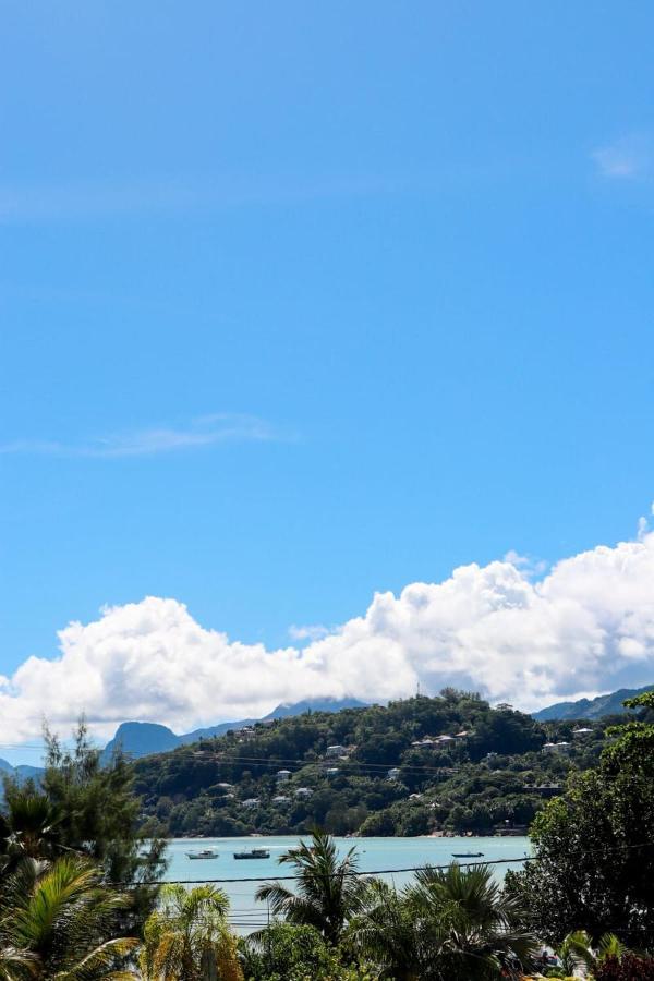 Hotel Blue Lagoon Baie Lazare  Esterno foto